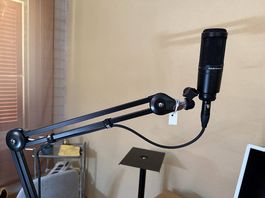 Micro Audio-Technica AT2020 + bras RØDE PSA1  comme neuf