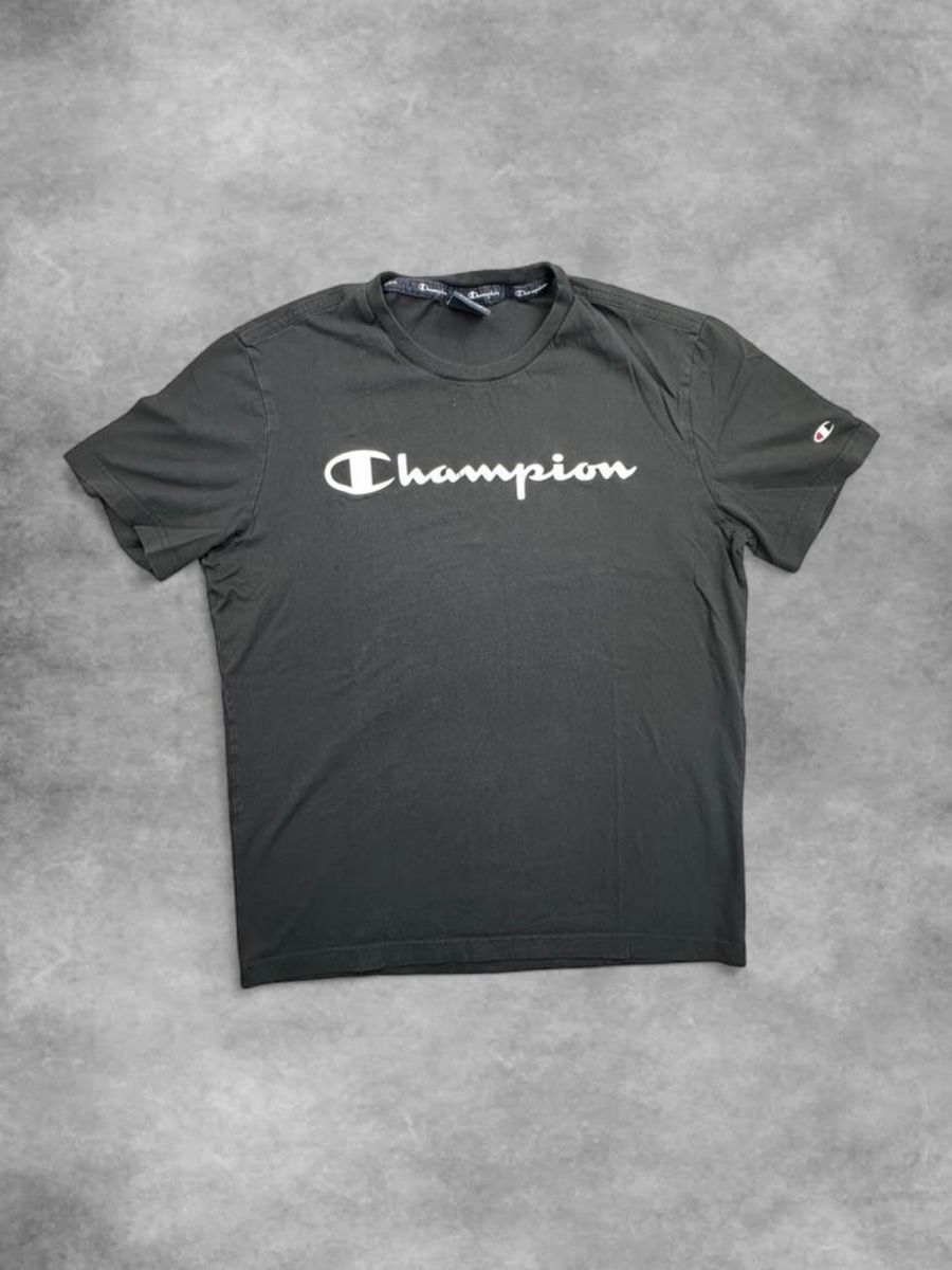 Champion T-shirt: Champion T-shirt – Usato da Erlinsbach SO venduto da TogaResell
