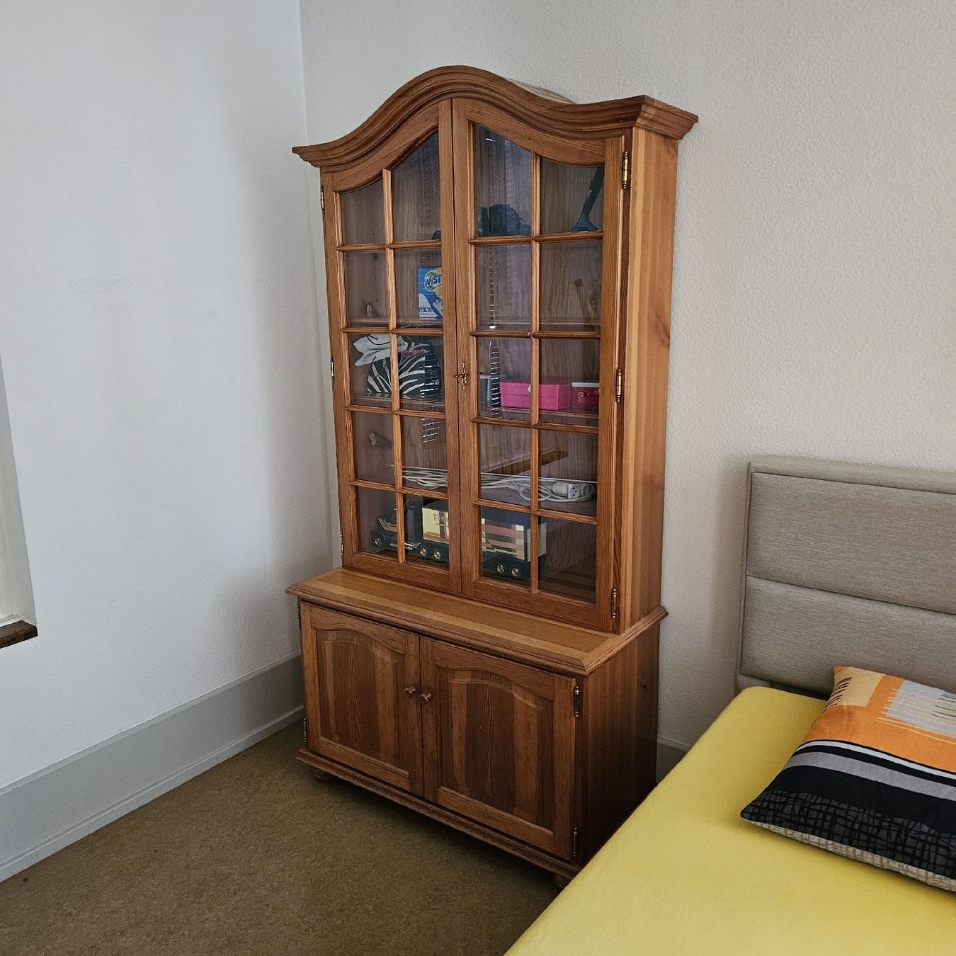 Armadi: Schrank mit Vitrine  – Usato da Thun venduto da Engel114 2