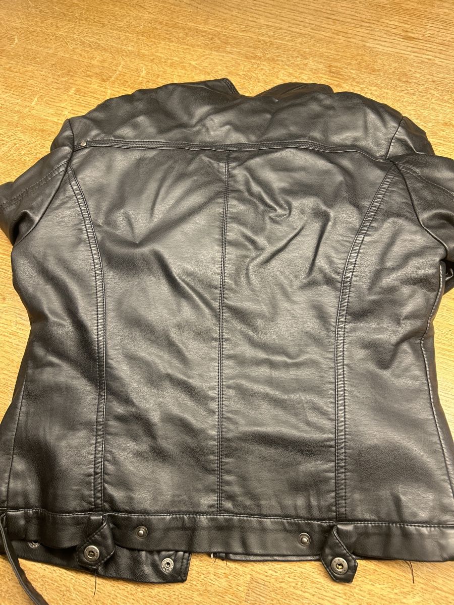 Giacche: Biker Jacke schwarz – Nuovo (secondo la descrizione) da Wichtrach venduto da henzmann1 4