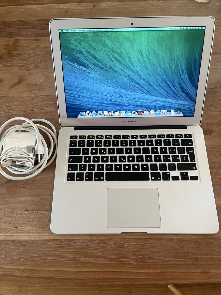 Apple Notebooks: MacBook Air 13 – Gebraucht aus Biel-Benken BL von vomfluss