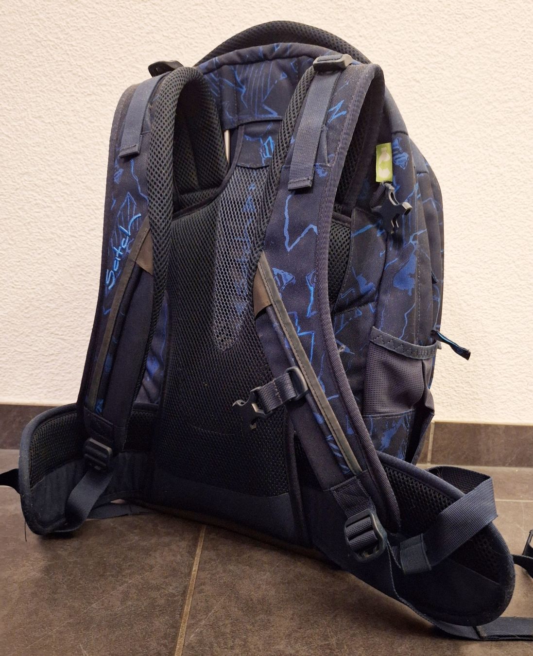 Satch Zaini: Satch Pack Rucksack, Dunkelblau/Schwarz – Usato da Jegenstorf venduto da Cherry94 1