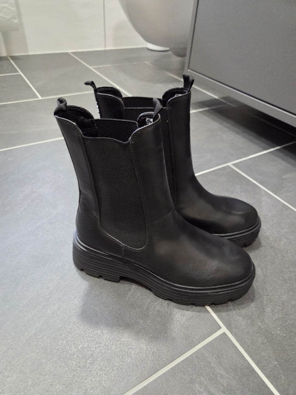 Tamaris Damenschuhe: Schwarze Boots Tamaris Grösse 39, Neu – Neu (gemäss Beschreibung) aus Döttingen von kla_2gxb 6