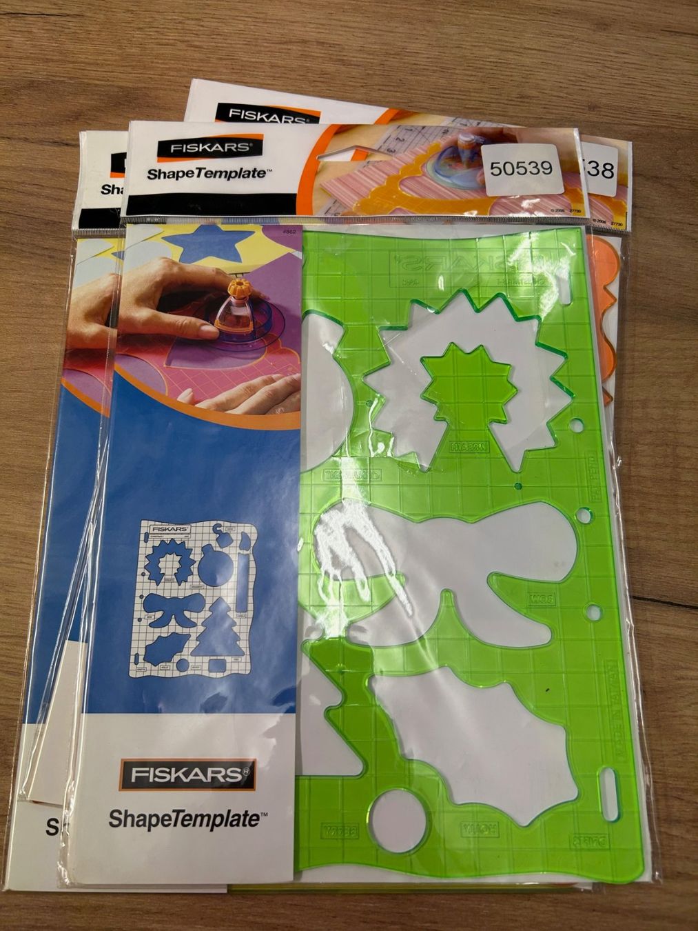 Fiskars Pochoirs: Fiskars Shape Template 3er Set – Neuf avec emballage d'origine à Schönenbaumgarten par Maven 2