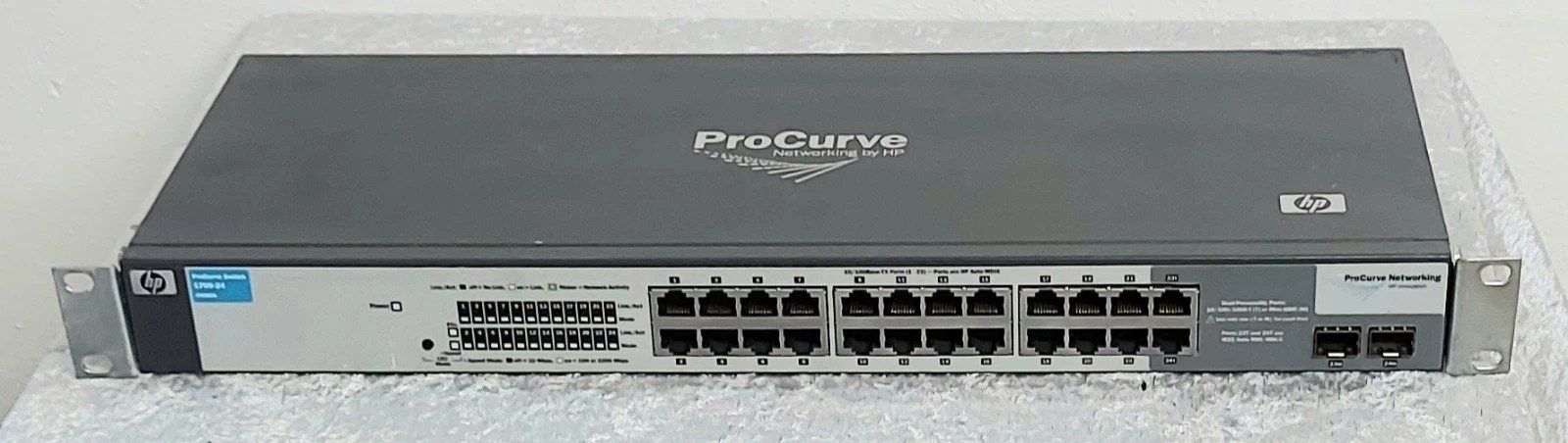 Hewlett Packard Hubs & Switches: HPE Procurve 1700-24P Switch J9080A – Gebraucht aus Kiesen von Bestseller