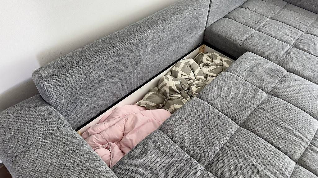 Divani: Modernes Ecksofa mit Schlaffunktion & Bettkasten – Usato da Chur venduto da marcinbizzy 3