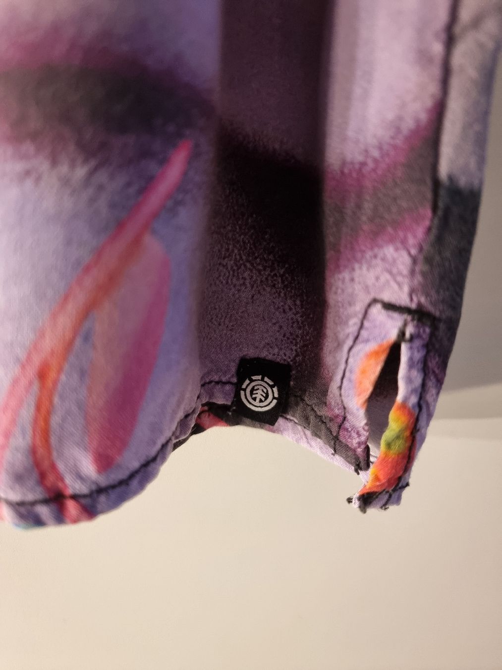 Camicie: Kurzarm Hemd Unisex Gr M – Usato da Interlaken venduto da NataliiaS 1