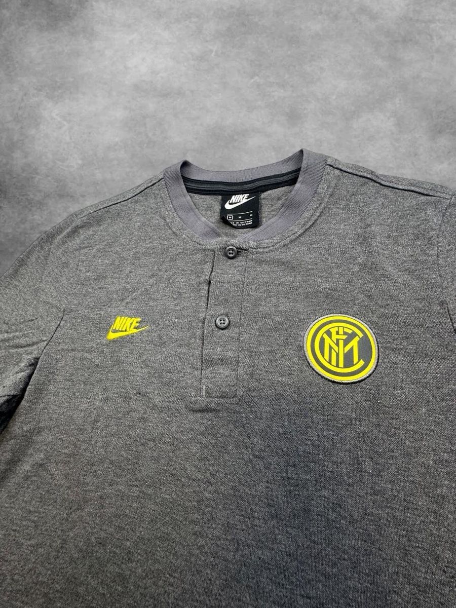 Nike Magliette Polo: Nike Inter mailand polo – Usato da Erlinsbach SO venduto da TogaResell 1