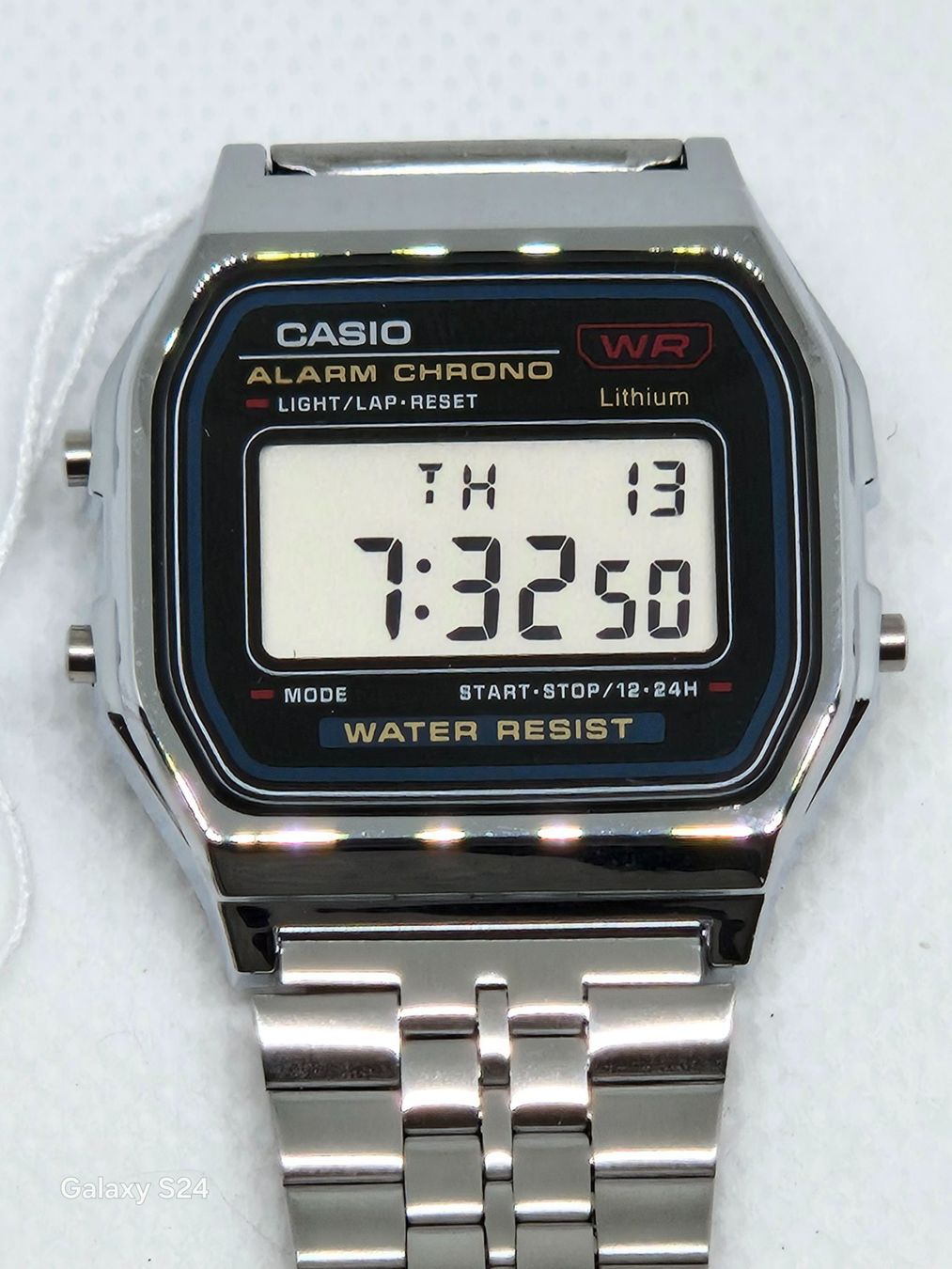 Casio Montres: Casio A168W Uhr, neu mit Originalverpackung – Neuf avec emballage d'origine à Losone par bal_gfp6 4