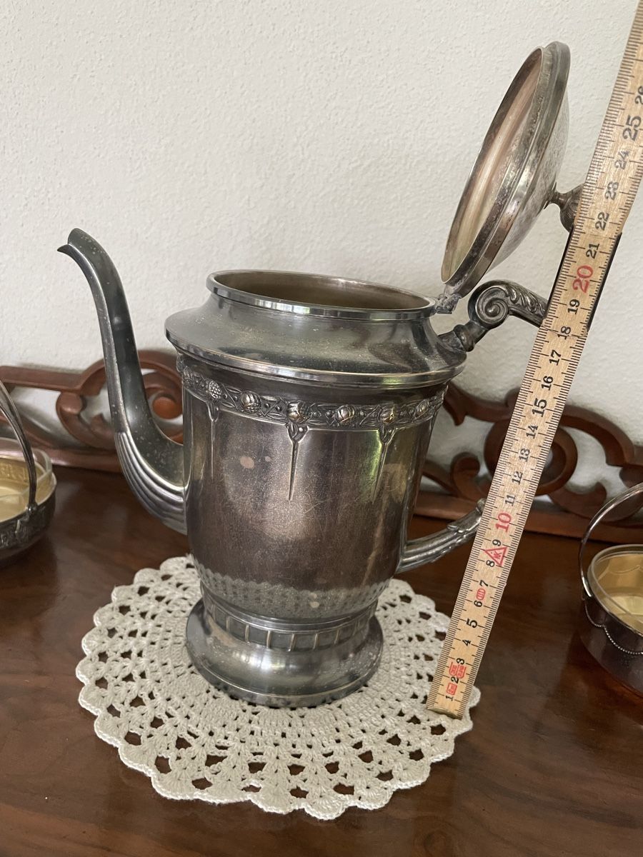 Teekannen: antike Teekanne Silberfarben Jugendstil – Gebraucht aus Emmenbrücke von Ladyboutique 3