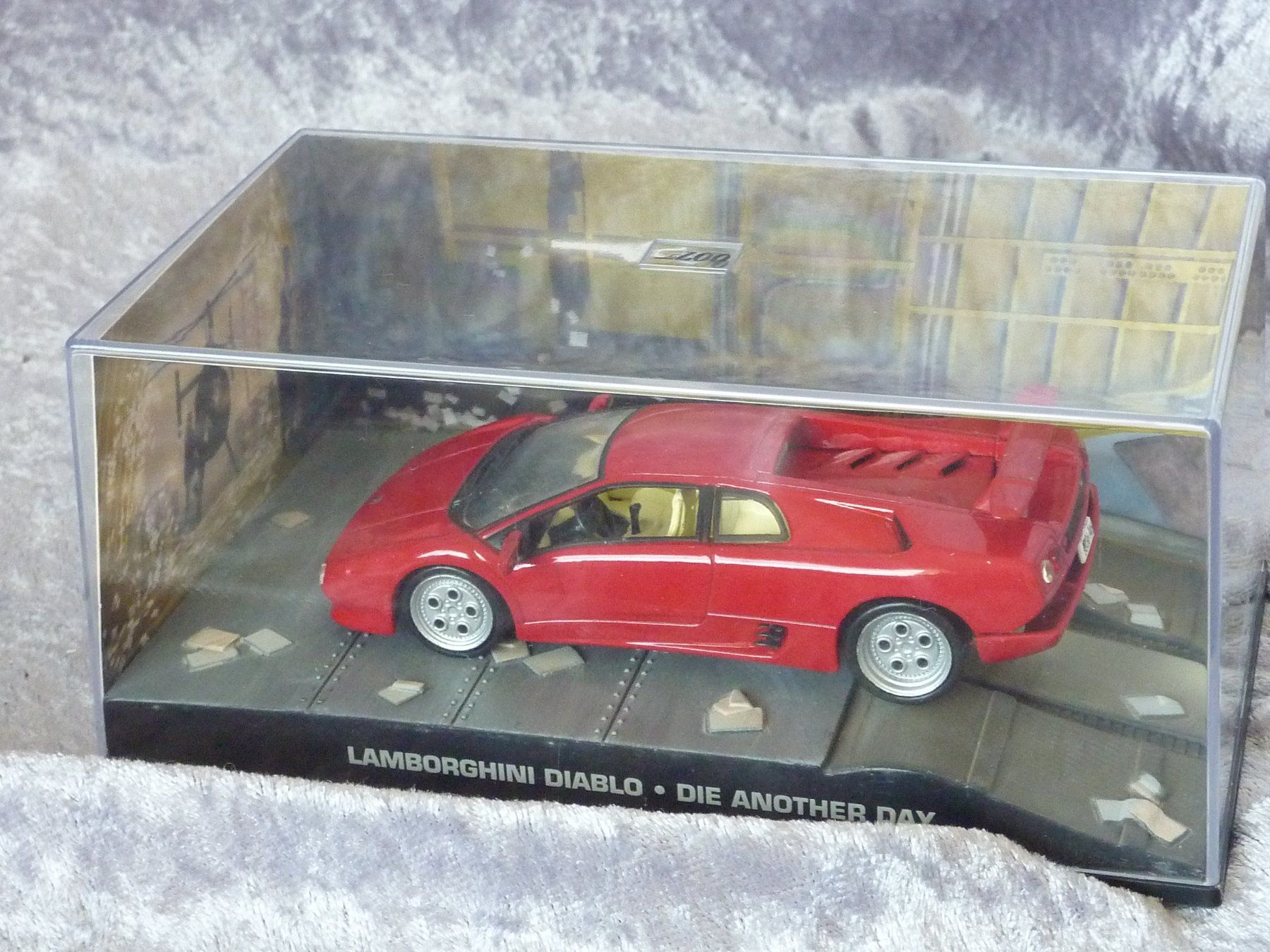 Lamborghini Modellini d'auto: Lamborghini Diablo James Bond  1:43 – Usato da Dürrenäsch venduto da modellautos4you 5