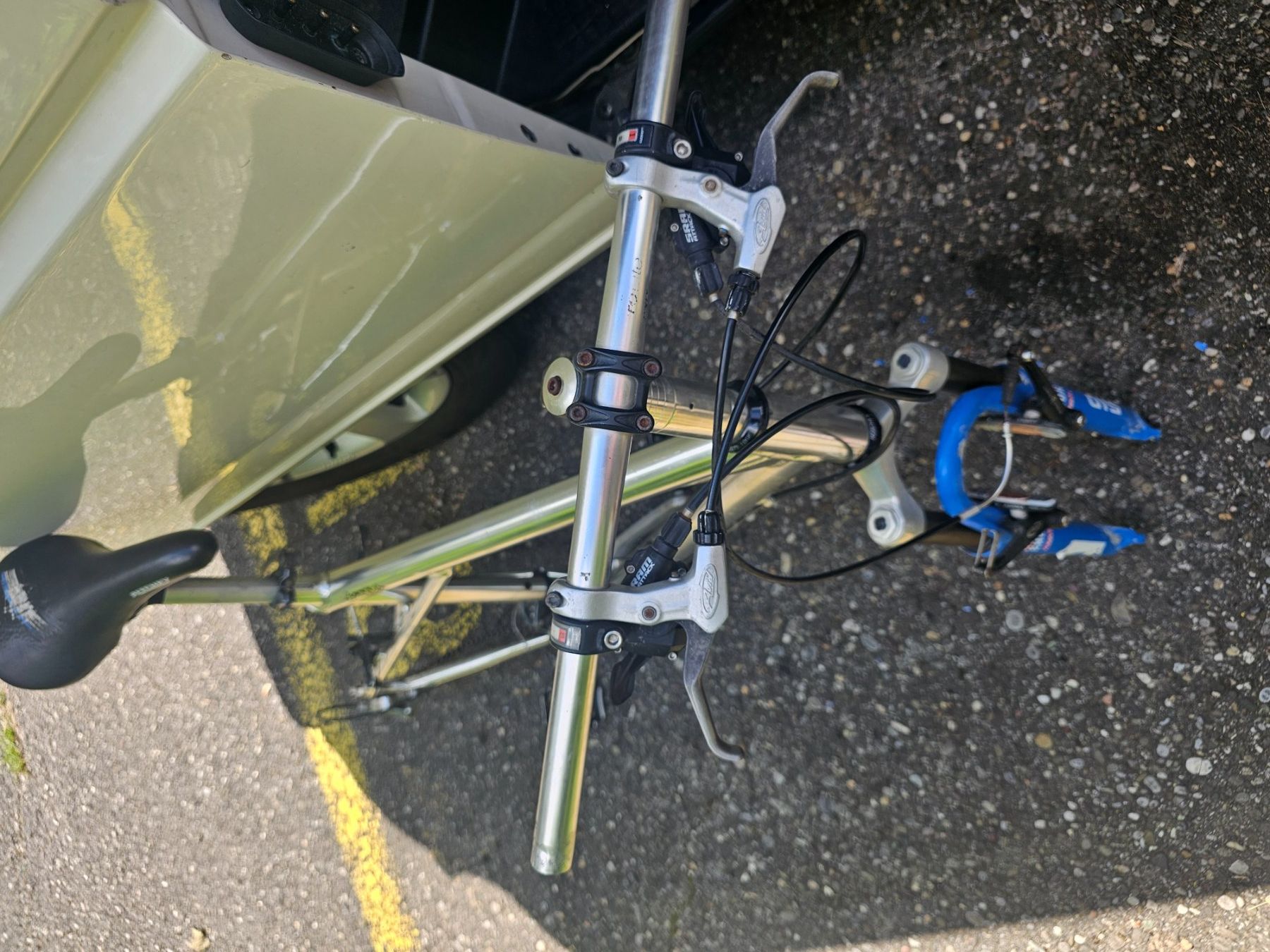 GT Velos: MTB Rahmen GT – Defekt aus kleindöttingen von Jimi-Hendrix