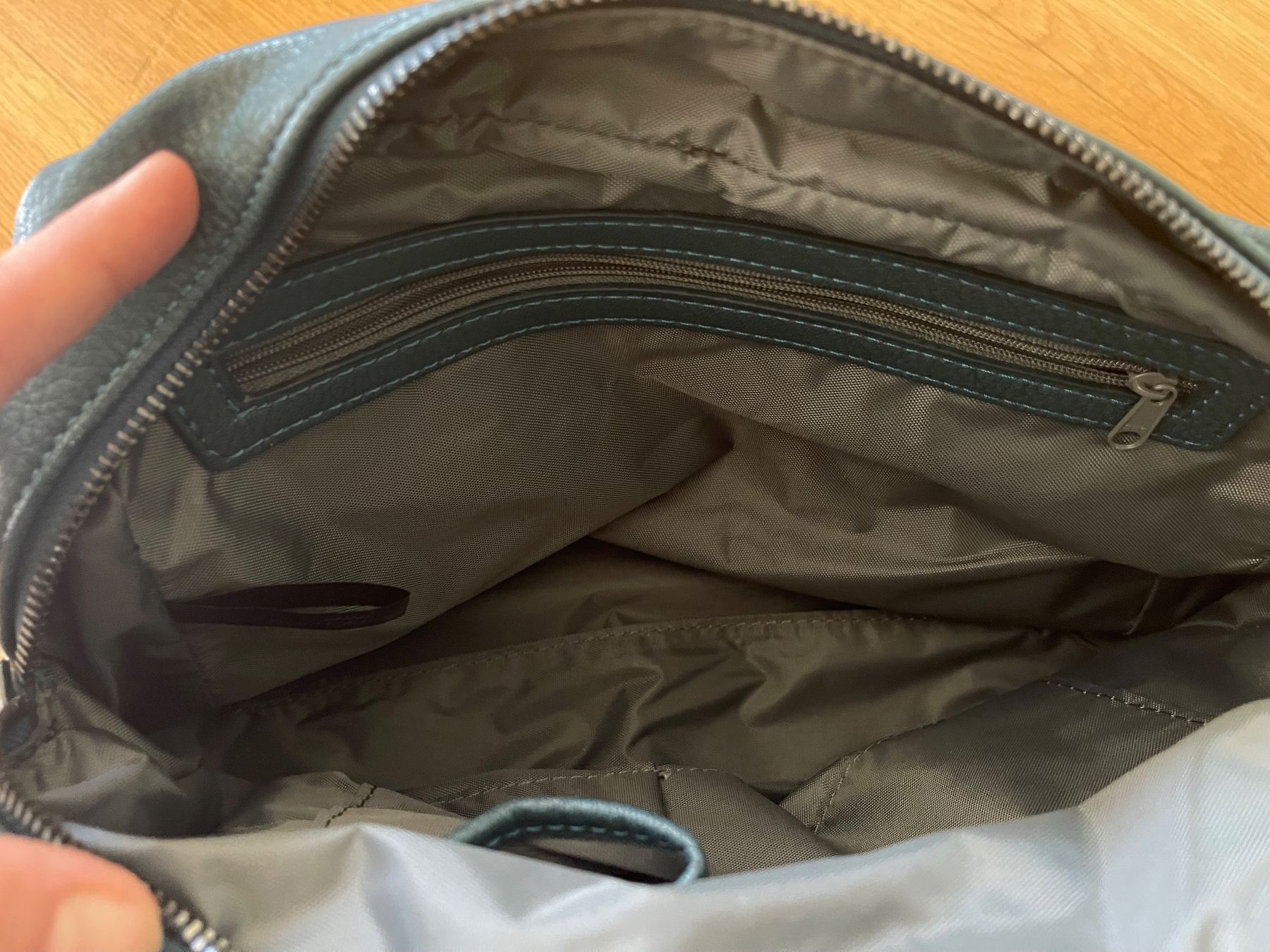 Picard Borse da donna: Hand-Tasche Picard – Nuovo (secondo la descrizione) da Ehrendingen venduto da abo_p9n6 4