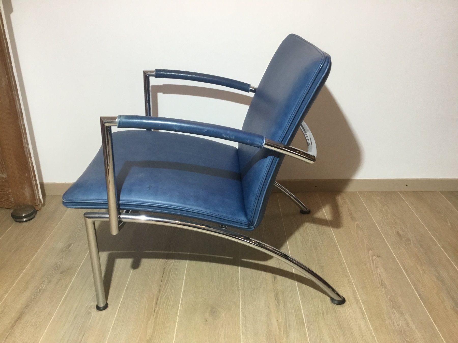 Poltrone: COR Designer-Sessel, Leder, blau – Usato da Horgen venduto da Hanibal13 2