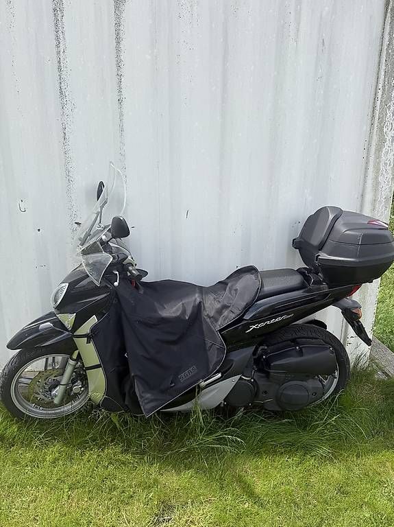 Scooter: Scooter yamaha Xenter 125 – Usato da Lausanne venduto da was_6sz7