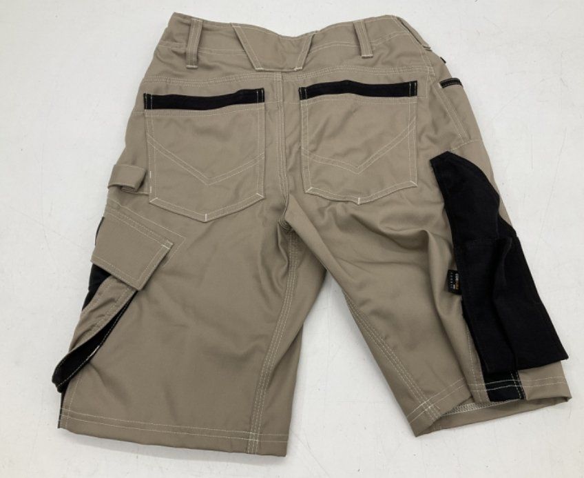 Hosen: Neue Mascot Arbeitsshorts Grösse 43 – Neu und originalverpackt aus Rüthi (Rheintal) von Balty 1