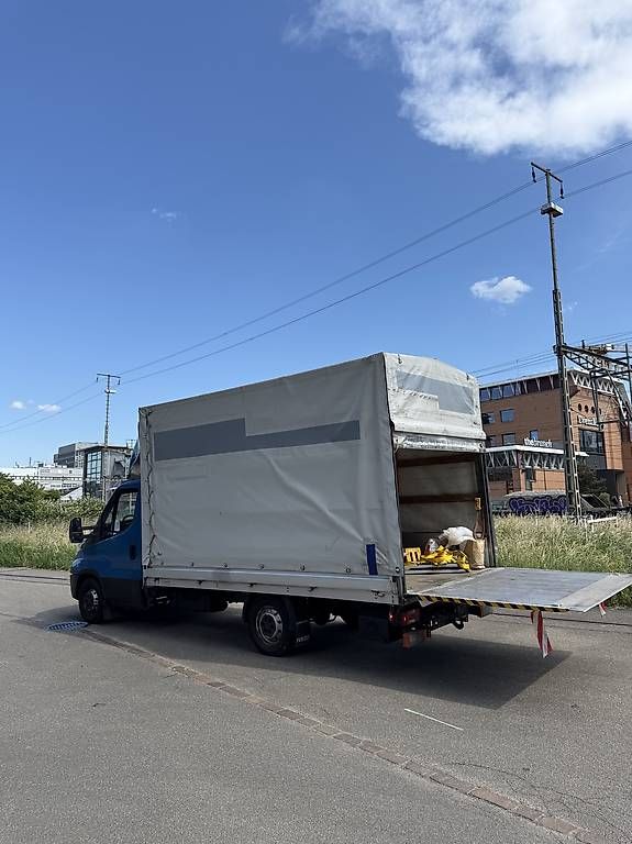 Véhicules utilitaires: Iveco Daily 35S17 – D'occasion à Schlieren par zor74 4