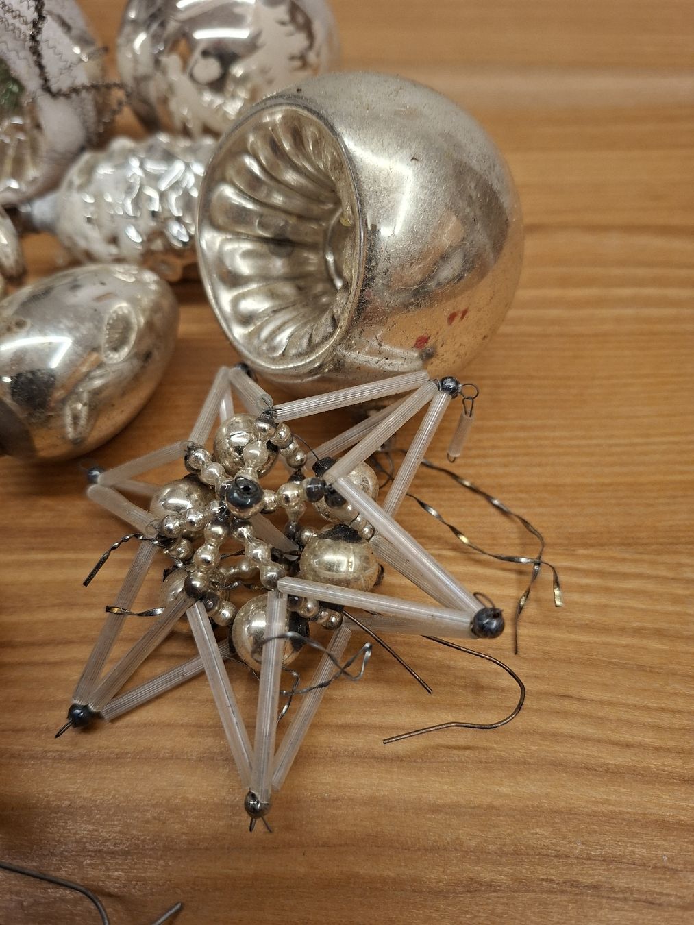 Tutte le decorazioni: alter Christbaum Schmuck – Usato da Ganterschwil venduto da HeidiuPeter 6