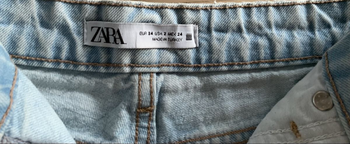 Zara Hosen: Short en jean Zara taille haute – Gebraucht aus Zürich von Irassa 1