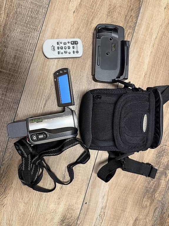 Camcorder: Camcorder JVC Everio GZ-MG155E – Gebraucht aus Balterswil von Miami6 1