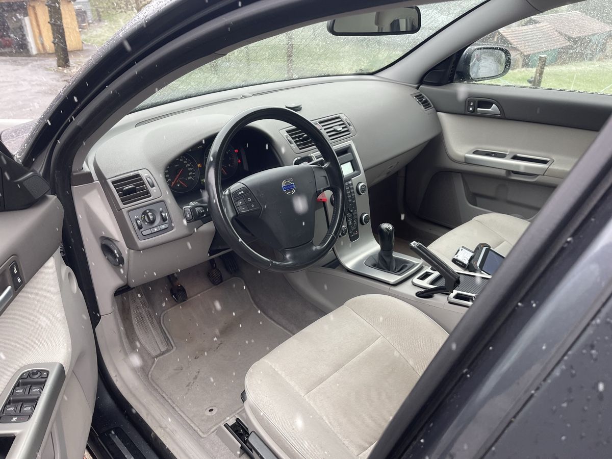 Volvo Automobili: Volvo S40 1.8F Frisch Ab Mfk – Usato da Spiez venduto da bertula 5