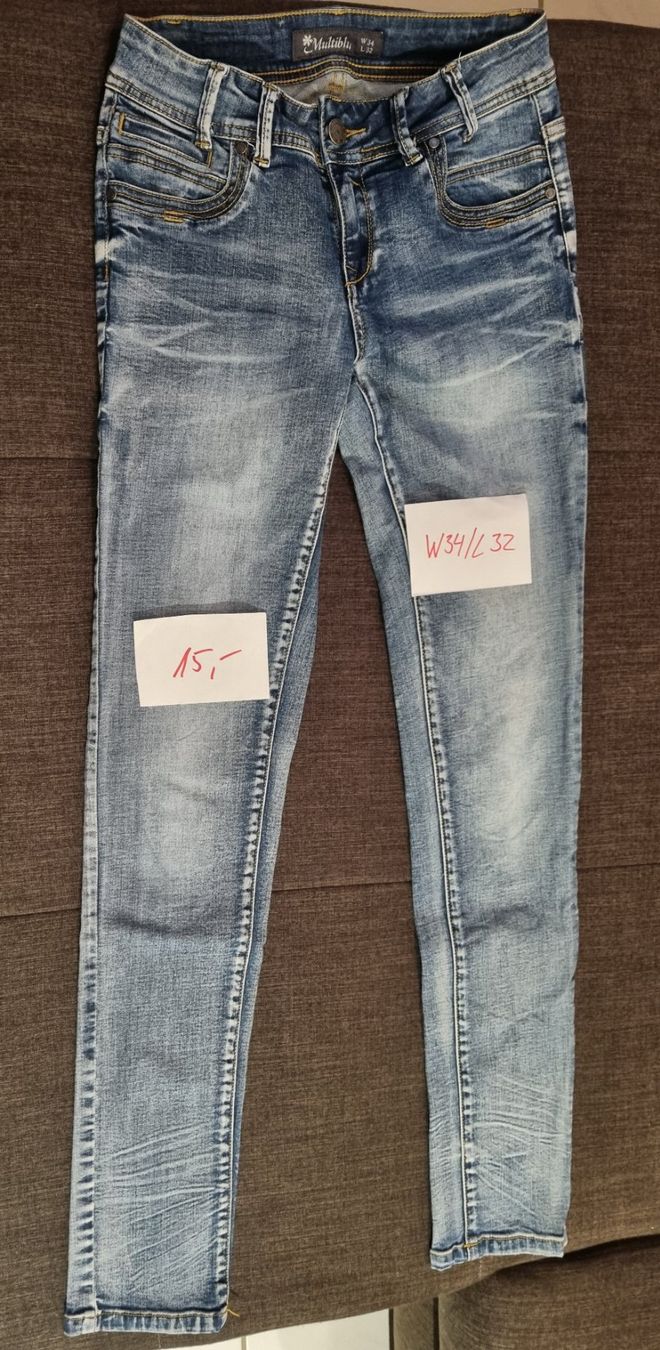 Pantaloni: Mädchenjeans Gr. W34/L32 – Usato da Oberrüti venduto da Nicki_Like