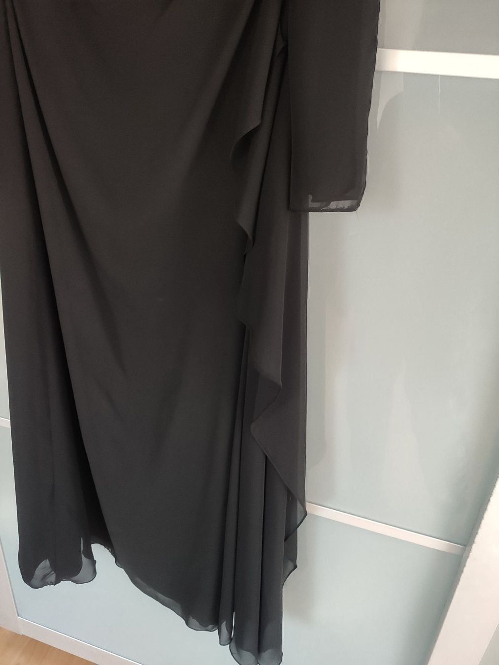 Vestiti: Kleid von Grands Soir Paris – Usato da Stettlen venduto da Kia3 4