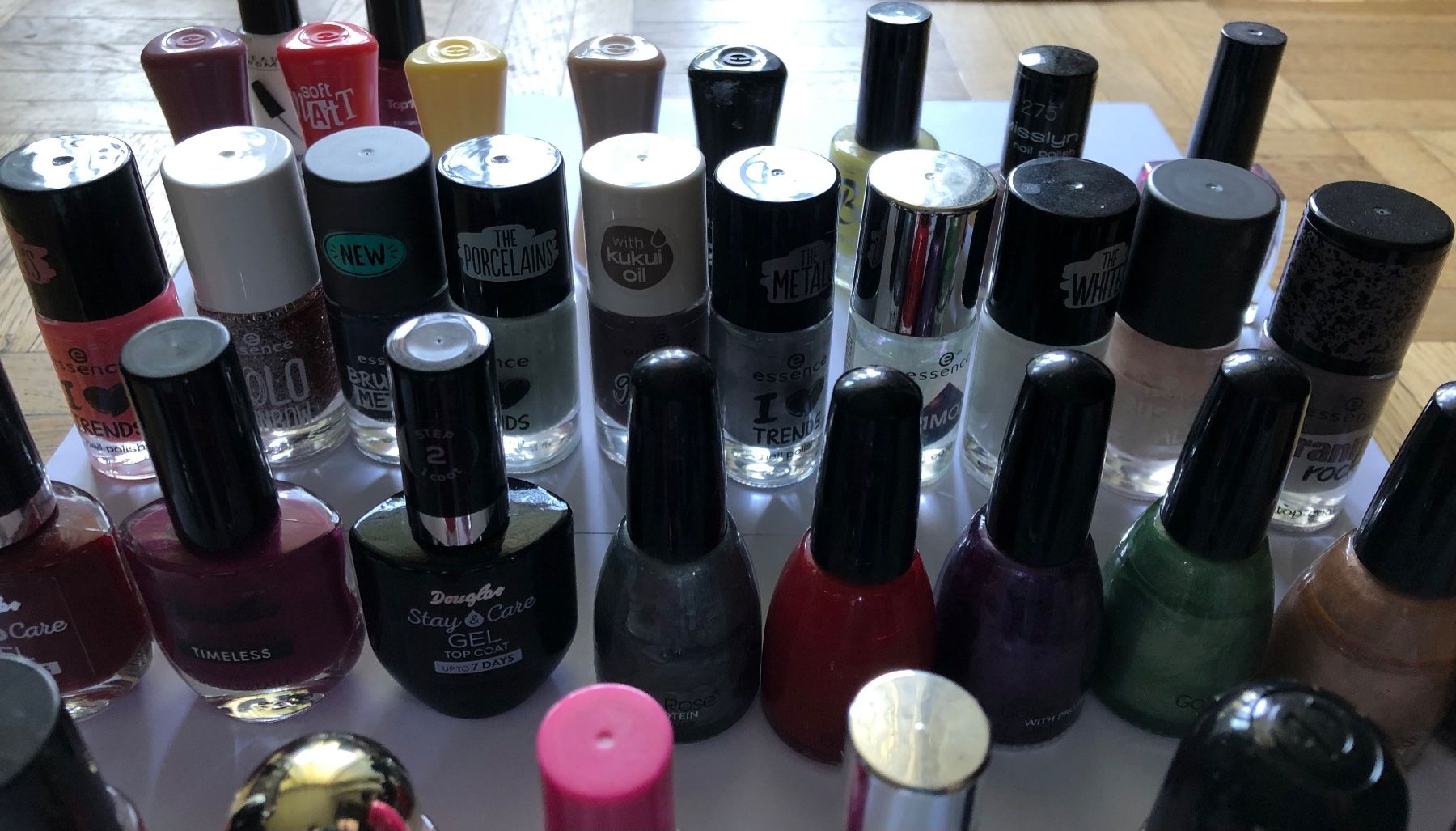Smalto per unghie: 62 Nagellacke – Usato da Mollis venduto da ges_vlm6 7