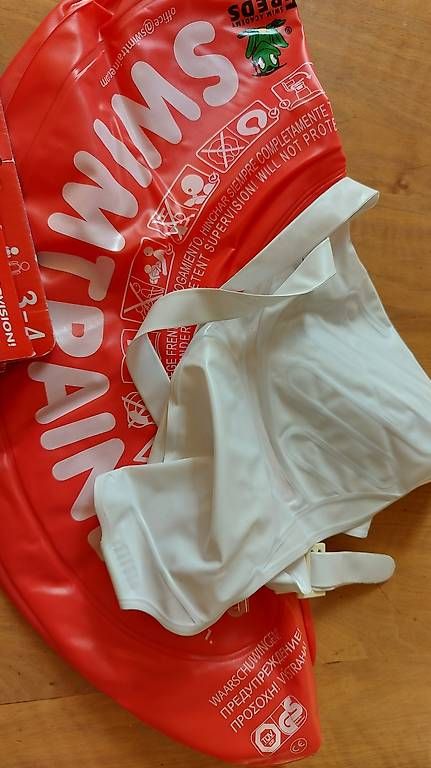 Schwimmringe: Swimmtrainer rot – Gebraucht aus Rotkreuz von MASI17 1