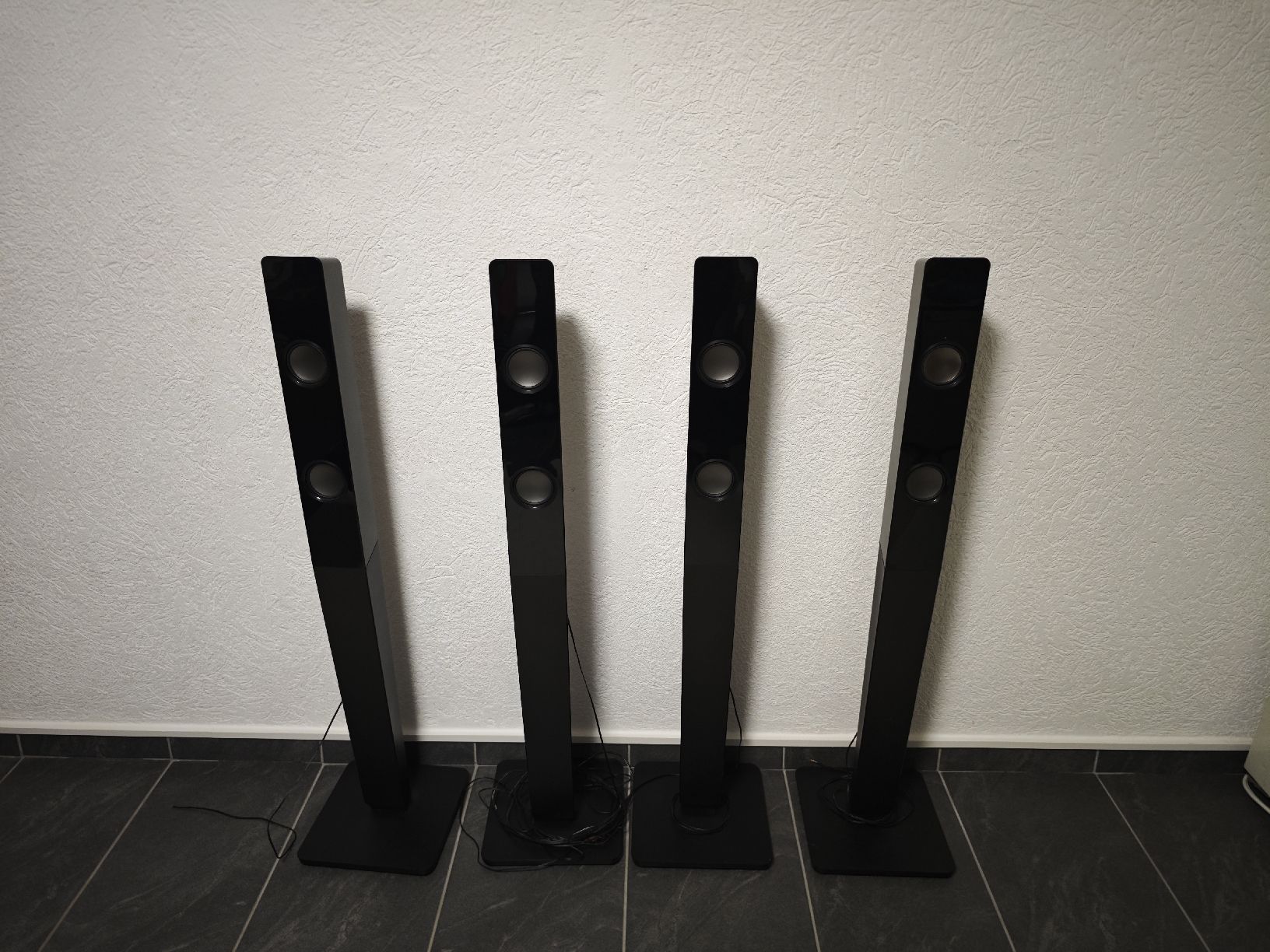 Philips Home Cinema: Philips Lautsprecher Tower Schwarz gebraucht – Nuovo (secondo la descrizione) da Villnachern venduto da Bred2000