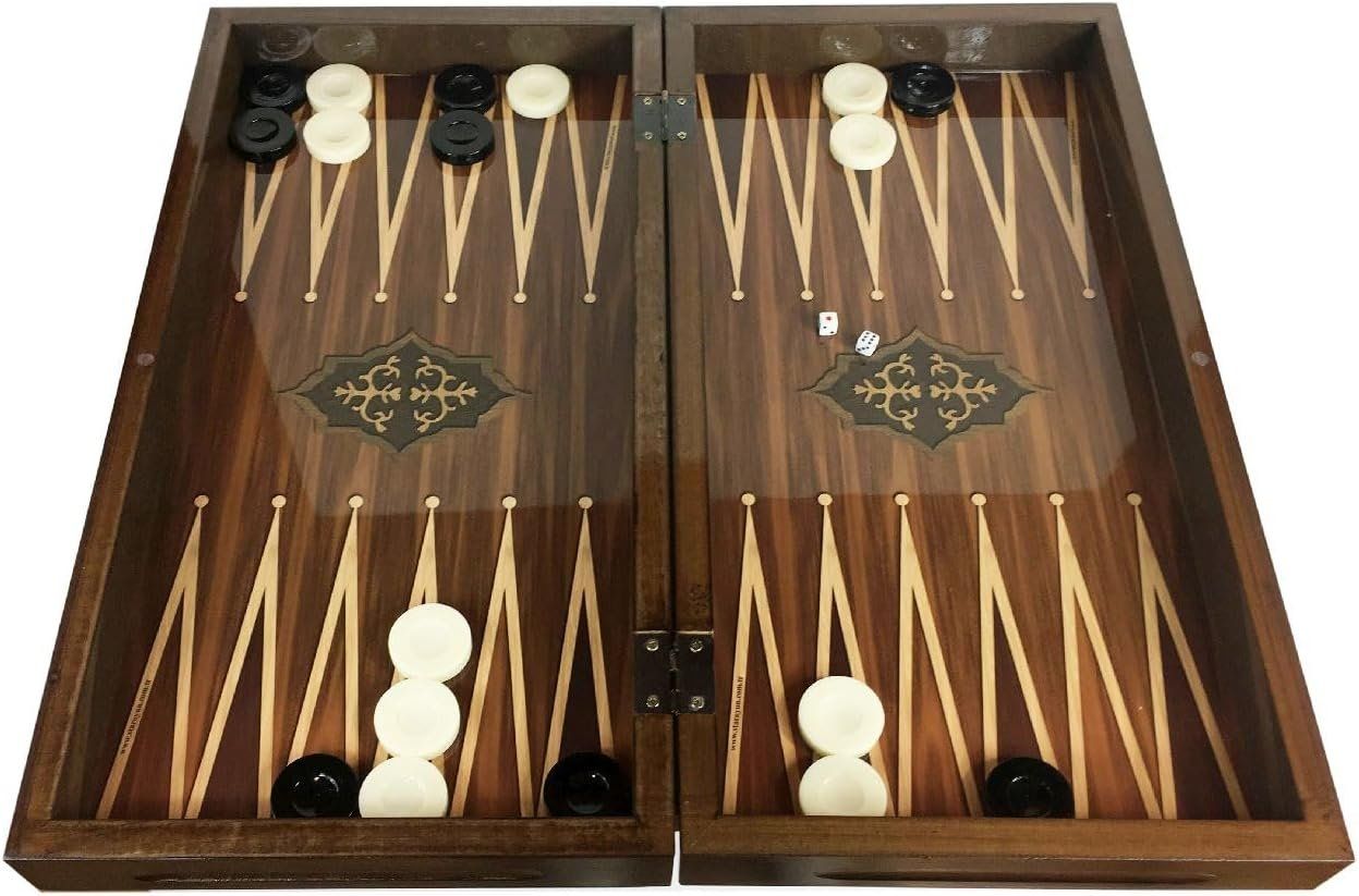 Giochi: Backgammon antique en noyer ( NEUF ) – Nuovo e nell'imballaggio originale da Meyrin venduto da ChiaraMania 1