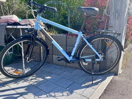 Schönes Velo hellblau MTB