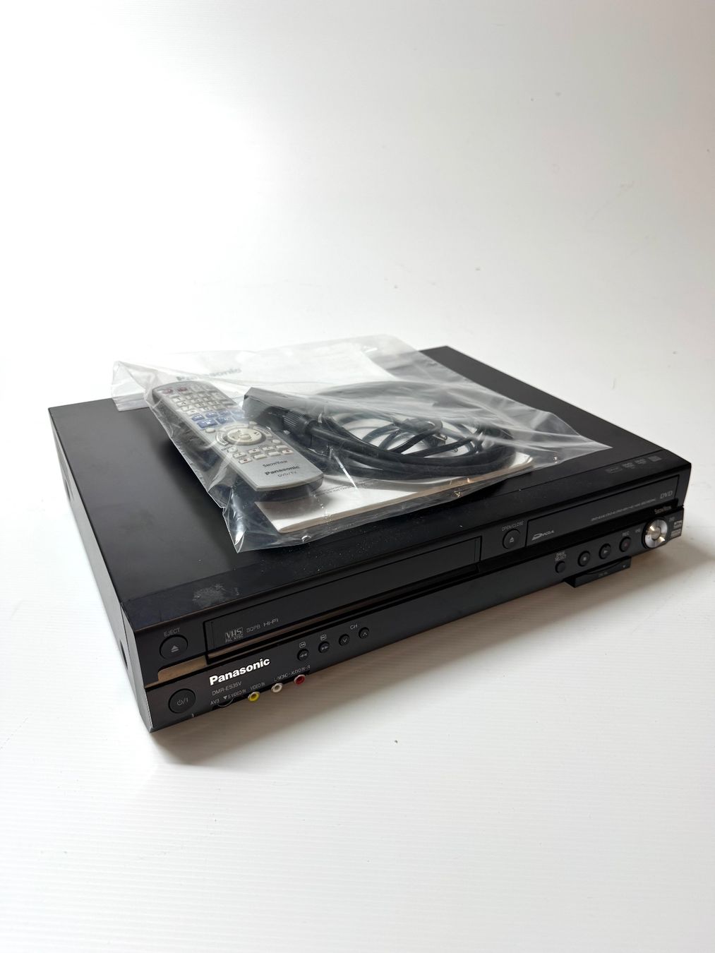 Panasonic Audio- & Mediensysteme: Panasonic VHS/DVD-Recorder – Gebraucht aus Luzern von CAZS_Luzern