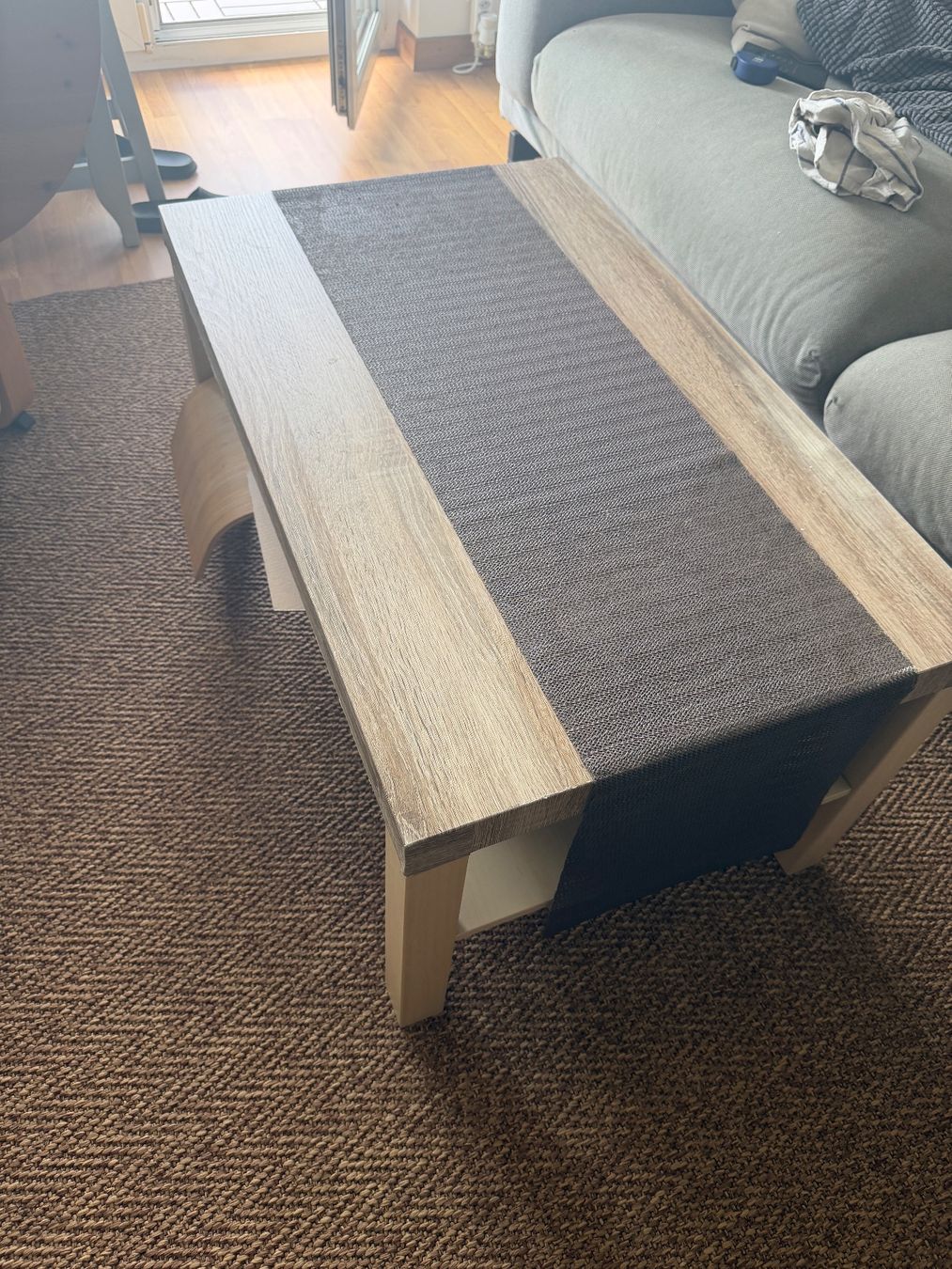 Ikea Tavoli: Table Ikea 90x55cm with lower shelf – Usato da Glattbrugg venduto da TLourenzo
