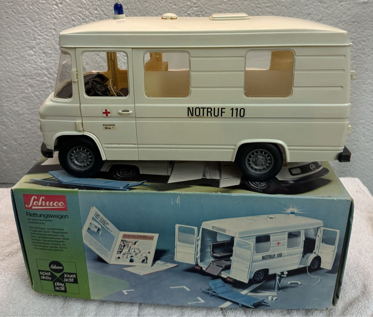 Schuco Giocattoli: Schuco Rettungswagen – Usato da Binningen venduto da kal_5nsj 2