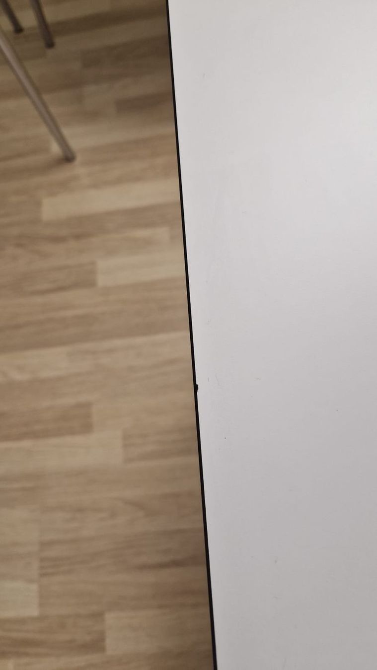 USM Scrivanie: Rarer USM-Tisch 150 cm x 100 cm - Perlgrau "weiss" – Usato da Luzern venduto da Greg_K93 2