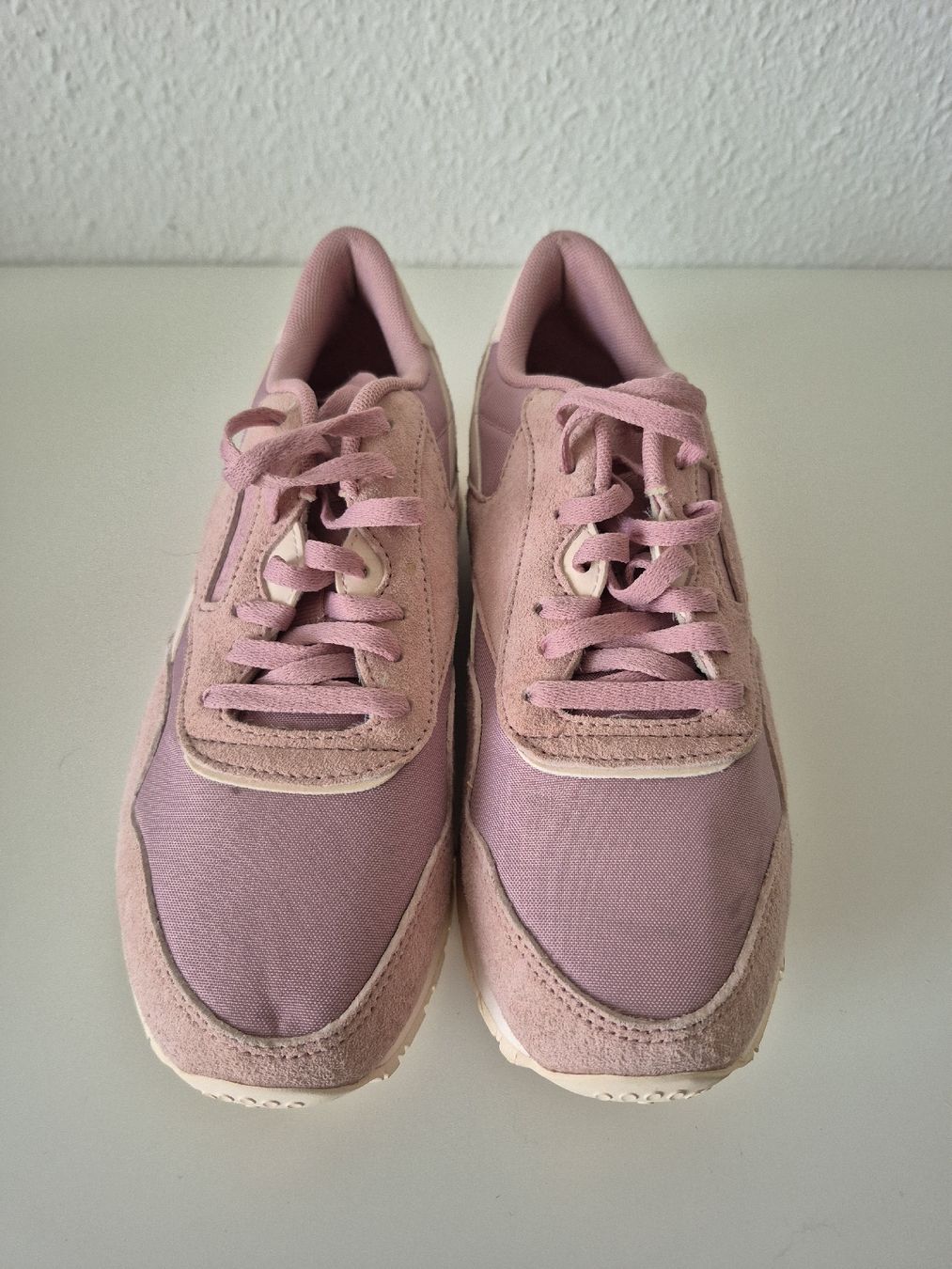 Reebok Chaussures femmes: Rosa Reebok Damen Sneaker Gr. 37 – D'occasion à Münsingen par Why88 1