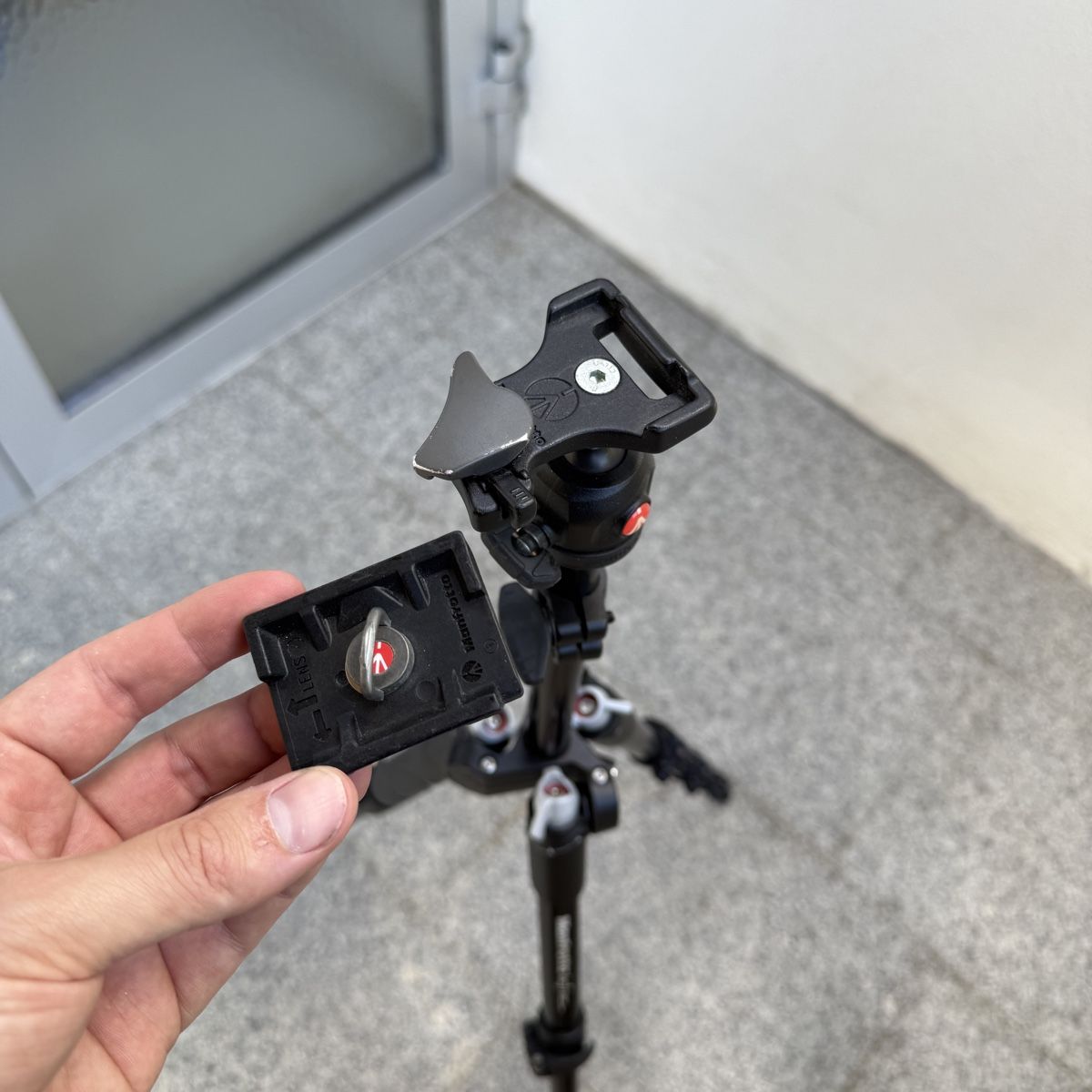 Manfrotto Trépieds & Accessoires: Manfrotto befree one Stativ – D'occasion à Herrenschwanden par herven 3