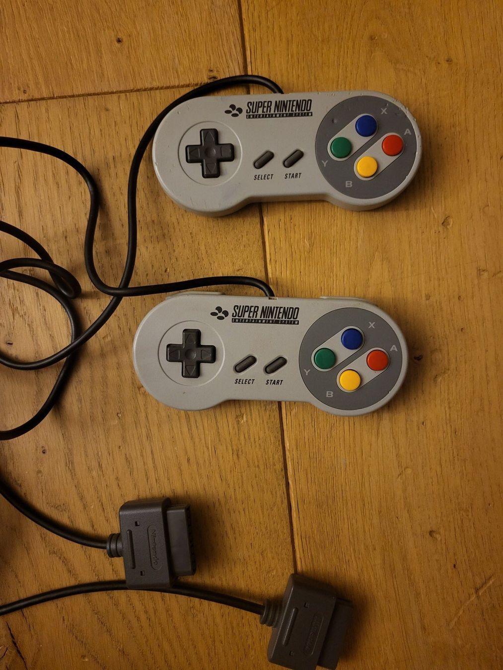 Controller: 2x Super Nintendo Controller + Adapter – Gebraucht aus Rünenberg von  1