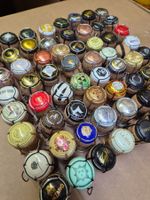 64 x Korken von Champagner, Prosecco mit Muselette Agraffe