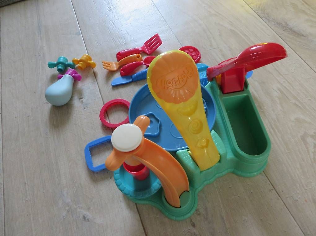 Play-Doh Pâte à modeler: J202 - Play-doh Breakfast Set (3+) – D'occasion à Sottens par locepa