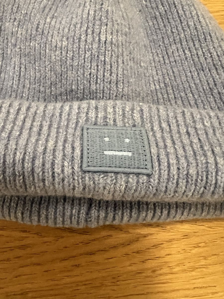 Hüte, Mützen & Caps: ACNE STUDIOS Face Beanie Mütze Hellblau Warm Winter – Gebraucht aus Ebmatingen von dartim 1