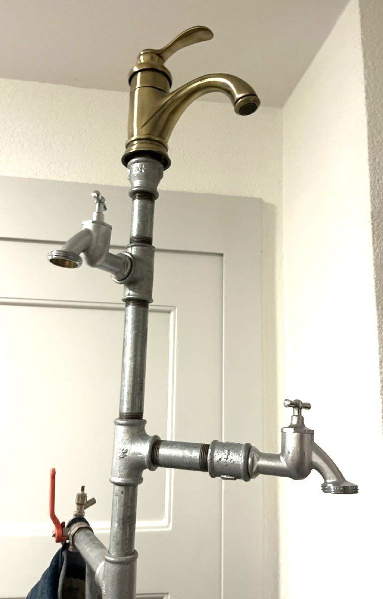 Garderobe: Industrial Look Garderobenständer – Gebraucht aus Schafhausen im Emmental von Herzrose 1