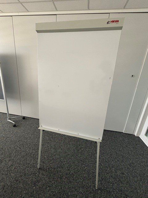 Lavagne: Flipchart Weiss mit Standfuss – Usato da Dürnten venduto da jungfarmer10