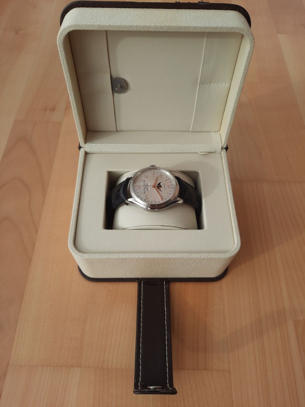 Baume & Mercier Orologi: Baume & Mercier Clifton Automatic Moonphase MOA10055 FullSet – Nuovo (secondo la descrizione) da Tennwil venduto da Zetti07 4
