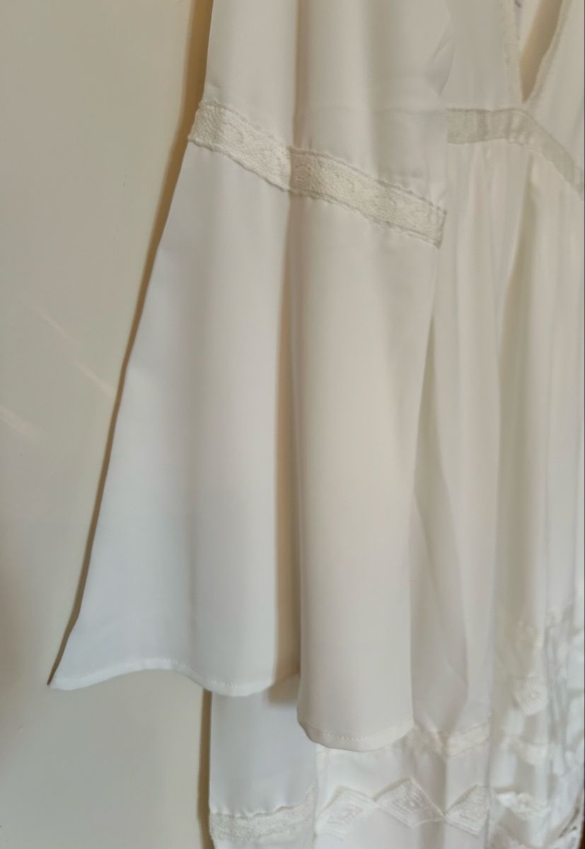 Vestiti: White Lace Dress, never worn, size Medium. – Nuovo e nell'imballaggio originale da Zürich venduto da Mistral61 4