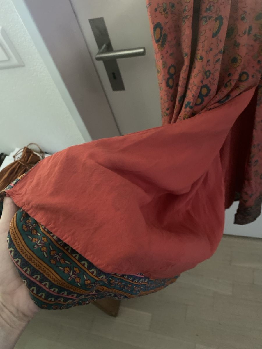 Sezane Kleider: Sezane 100% sill dress – Gebraucht aus Männedorf von Svampi 3