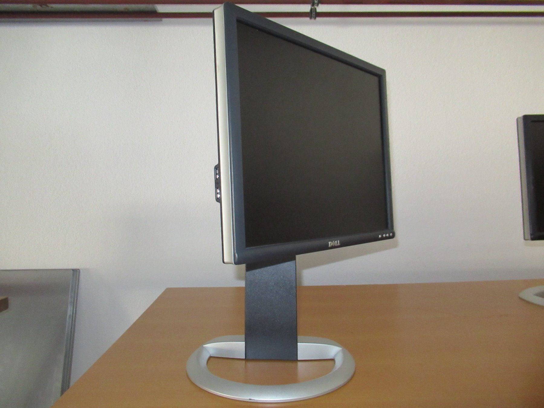 Dell PC: Neuwertiger Dell Bildschirm – Usato da Ebmatingen venduto da top-zuerich 1