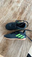 Fussballhallenschuhe Adidas Gr. 28