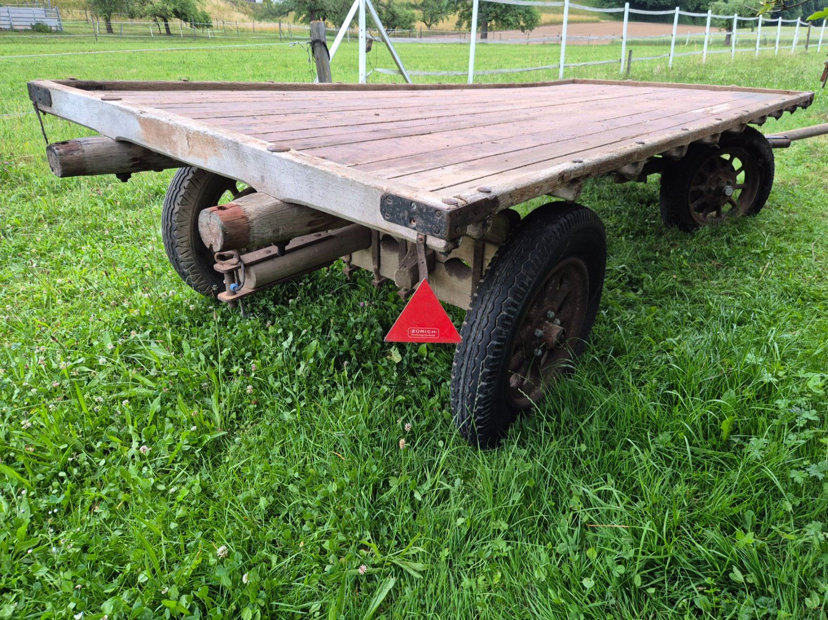 Rimorchi: Antiker 4-Rad Holzwagen – Usato da Niederrohrdorf venduto da amplifier 4